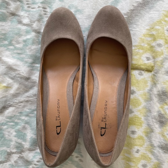 💕 NEW Chinese Laundry Tan/Light Brown Wedges, Autumn Favorite 🍂🍃 - Picture 2 of 6